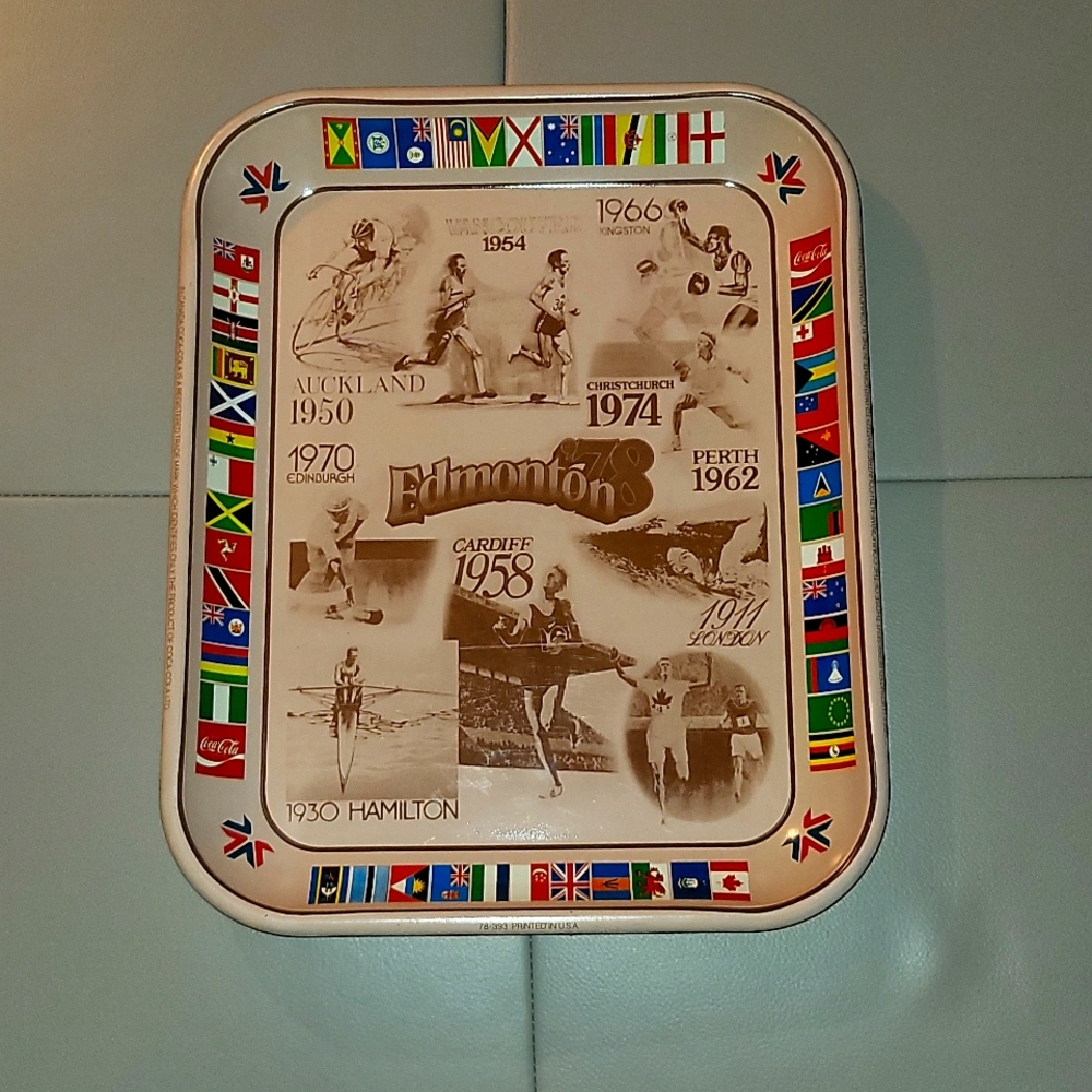 Vintage Coca-Cola 1978 Edmonton Commonwealth Games Tray